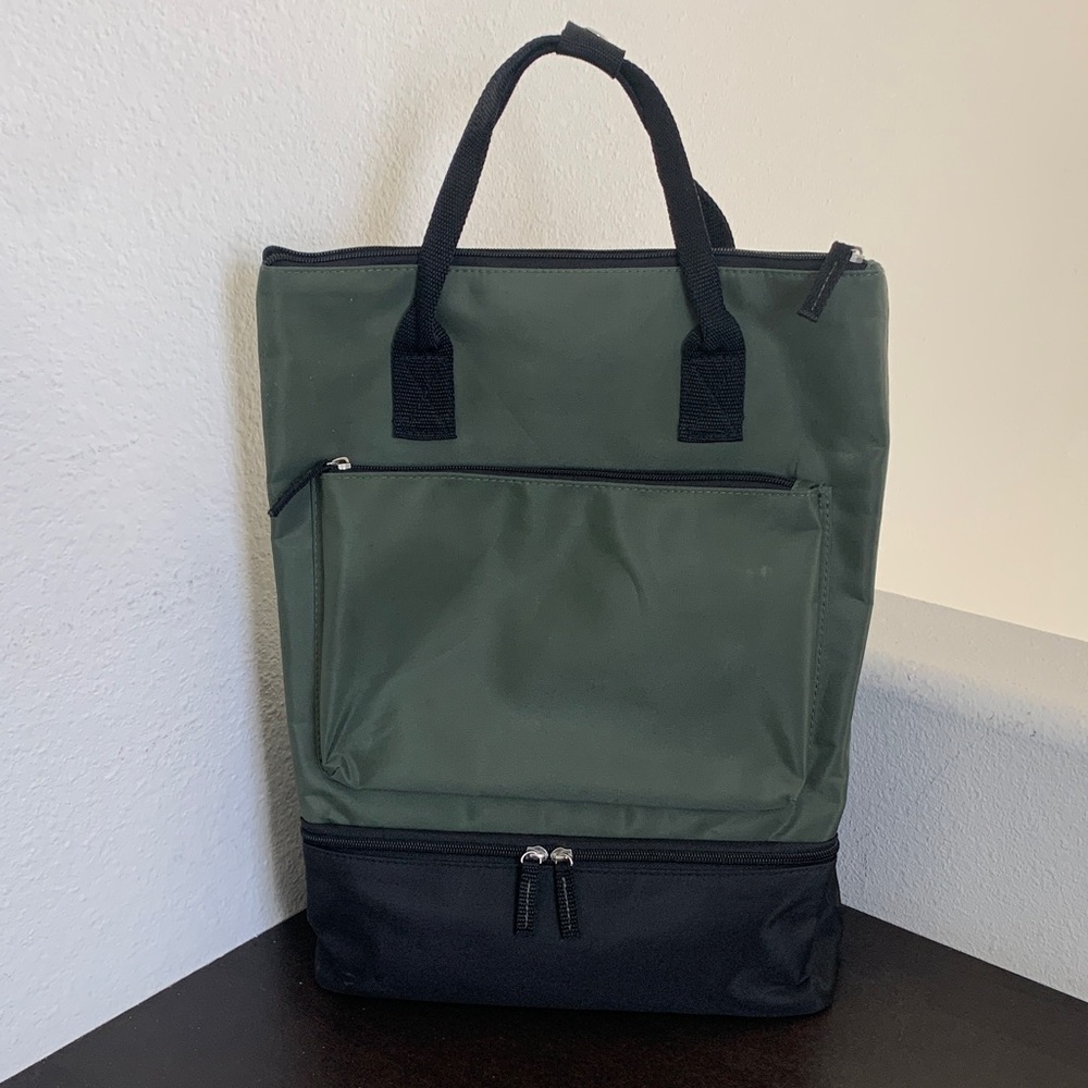 DSW Green and Black Women's Backpack, With Separate Bottom Compartment.